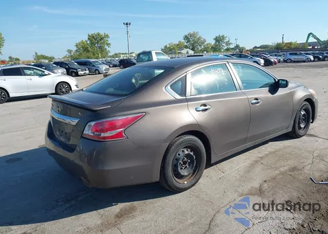 2015 Nissan Altima 2.5/2.5 S/2.5 Sl/2.5 Sv z USA, uszkodzony, nr VIN 1N4AL3AP5FC167296